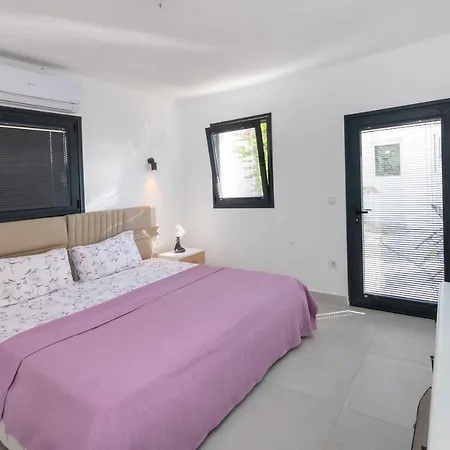 Pleasant With Garden In The Heart Of